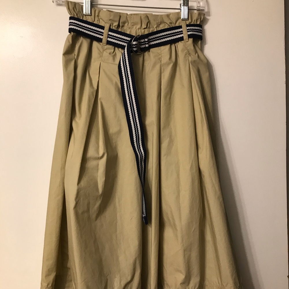 Uniqlo paper bag skirt